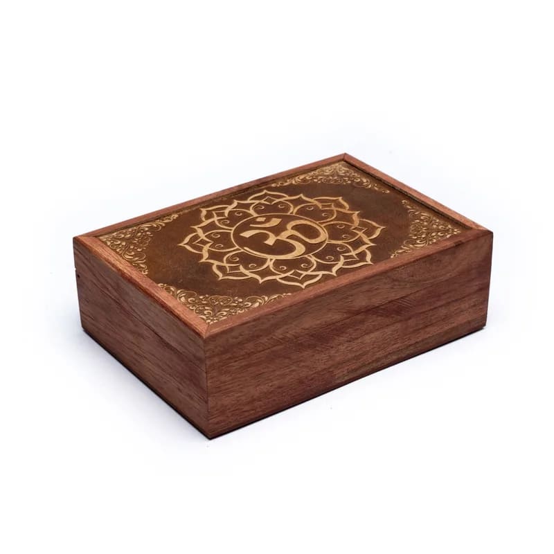 Tarotkistchen mit geschnitzem Ohm Symbol - 17.5x13x6.5 cm