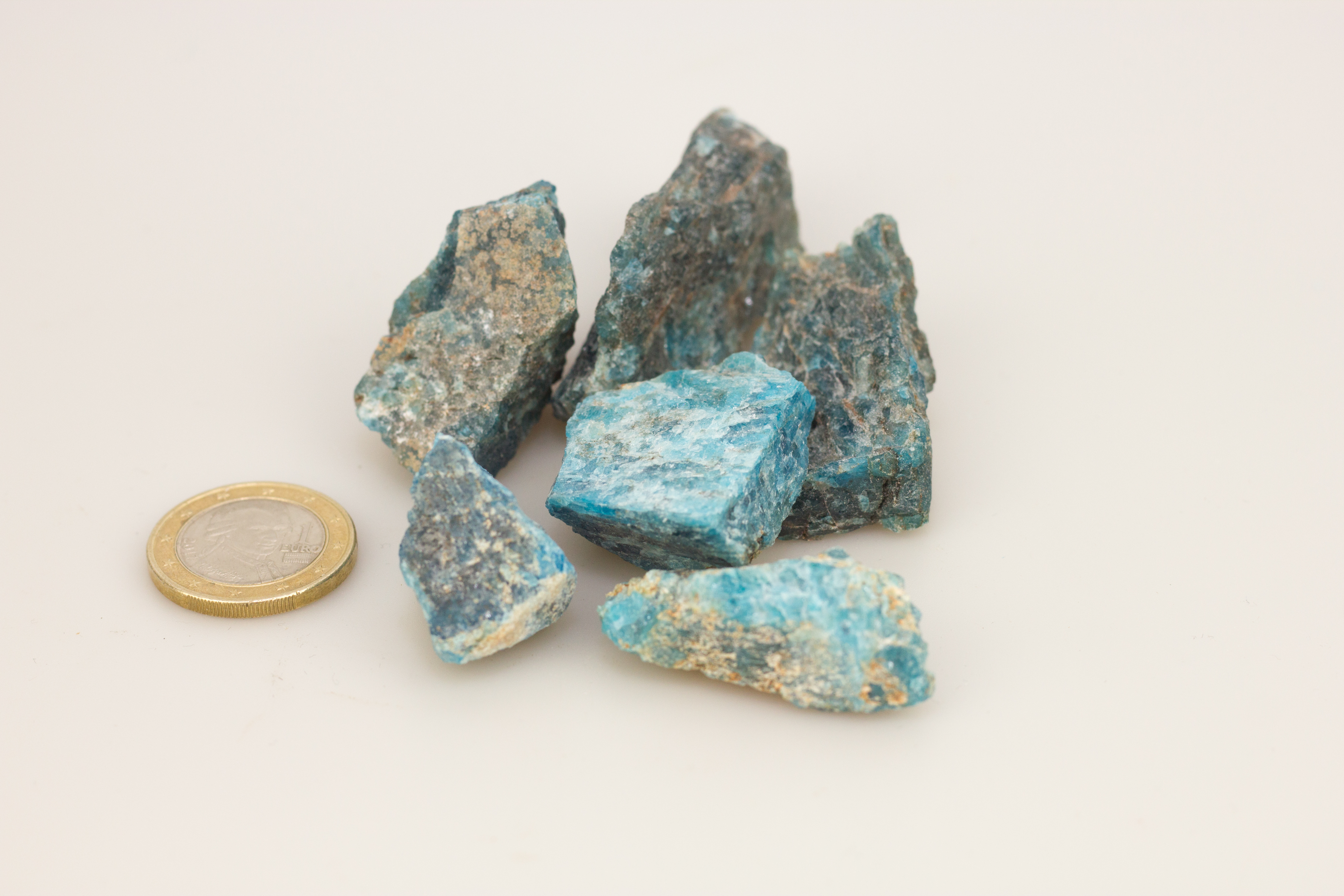 Apatit blau Rohsteine - 100 g